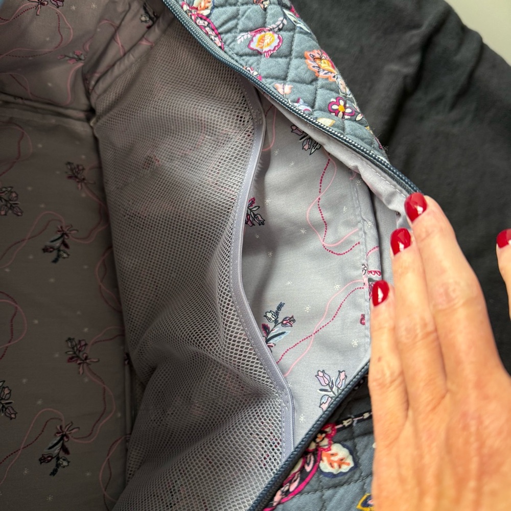 Floral Quilted Women's Bag - Gray and Pink - Picture 6 of 10